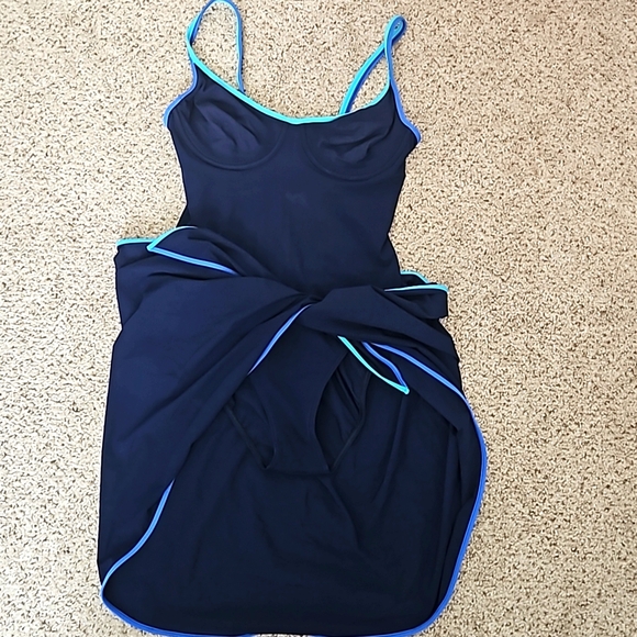 M&S One Piece Bathing Suit, 12/14 - Picture 4 of 8